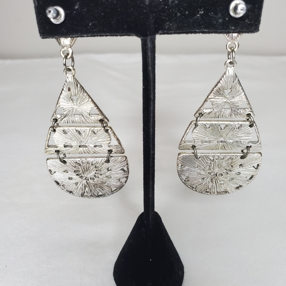 Teardrop Silver and Black Dangle Earrings - Picture 5 of 10